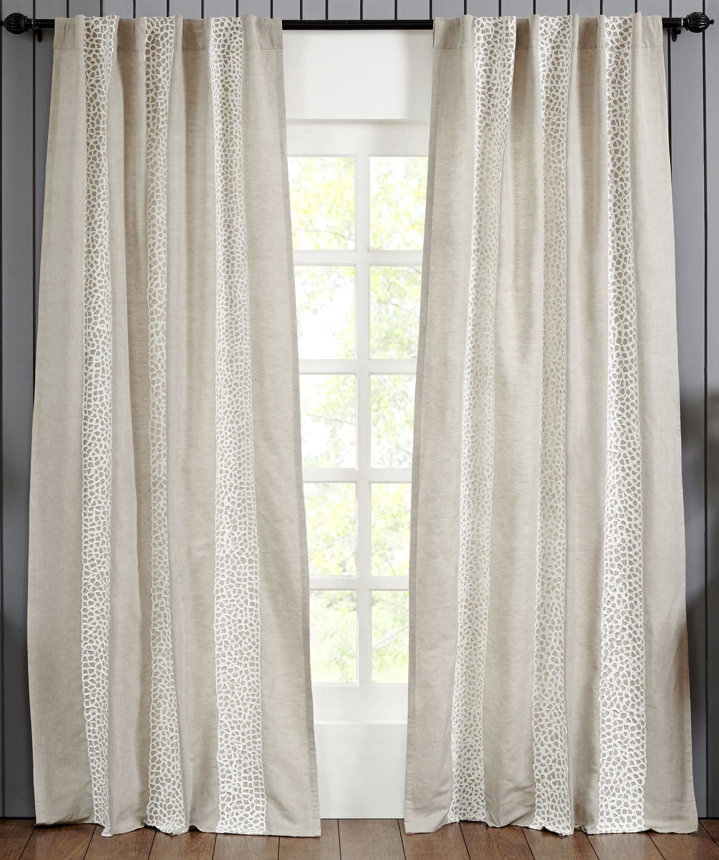Crochet sur panneau de draperie en lin