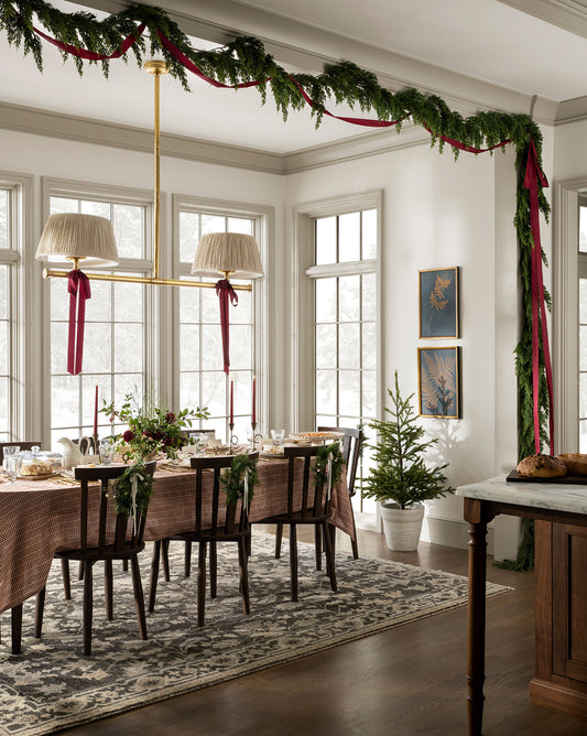 Guirlande artificielle pré-éclairée en cèdre de 6 pi