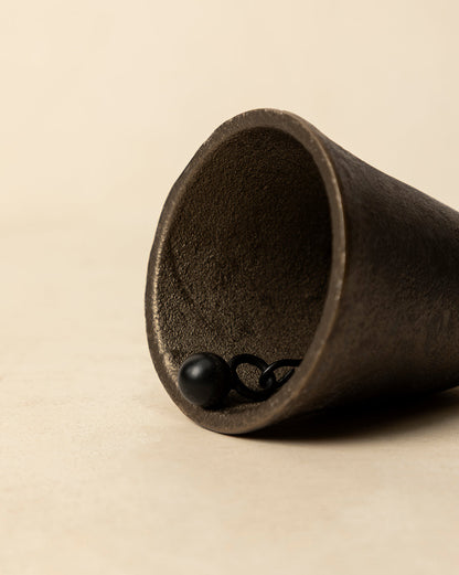 Cloche en laiton vieilli