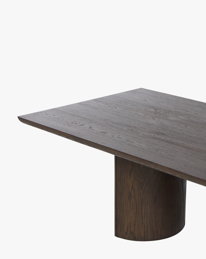 Table à manger en chêne Ashlynn