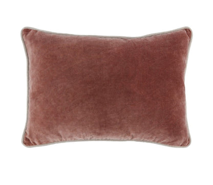Oreiller en velours auburn 