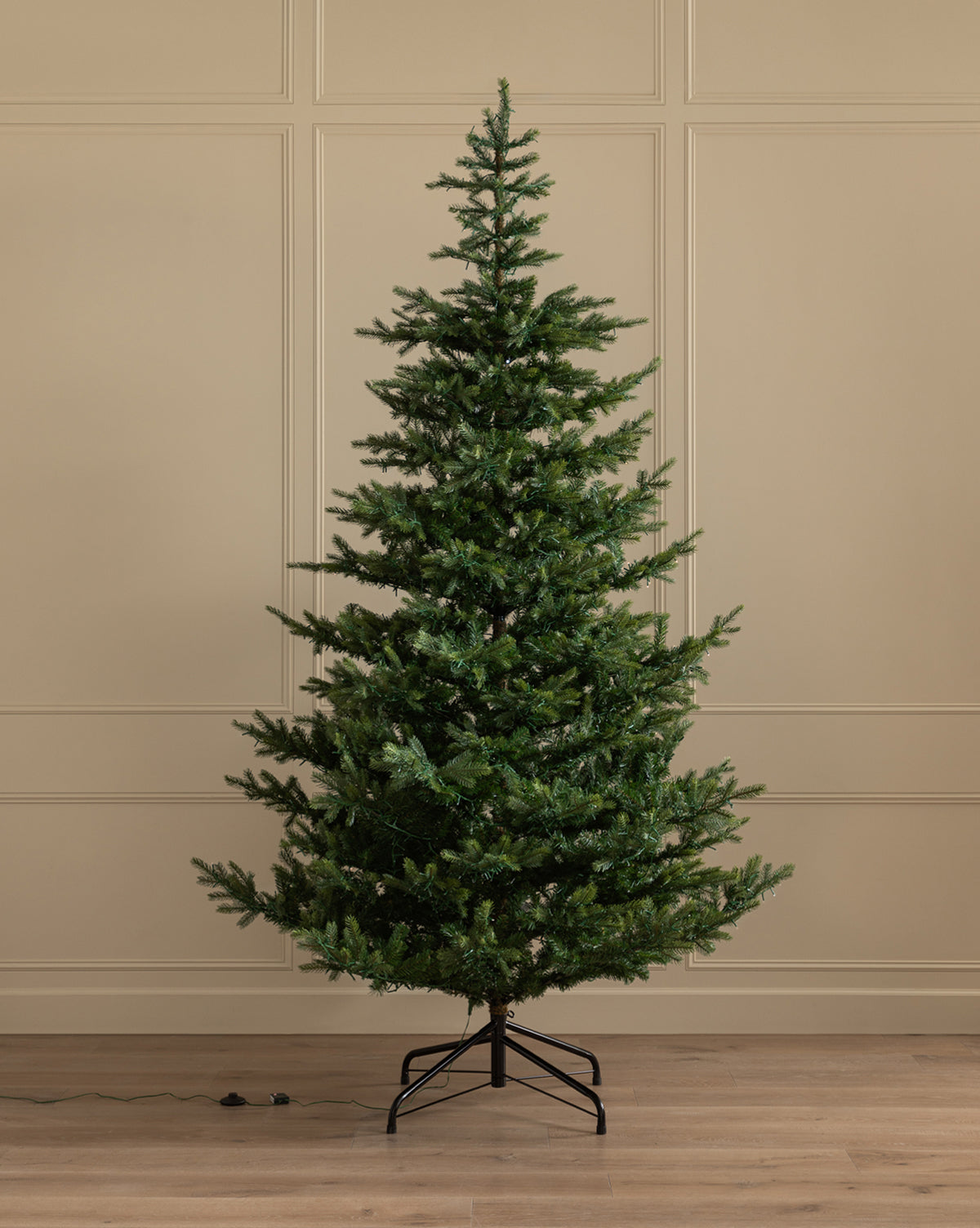 Sapin artificiel pré-éclairé Grandis de 9 pi