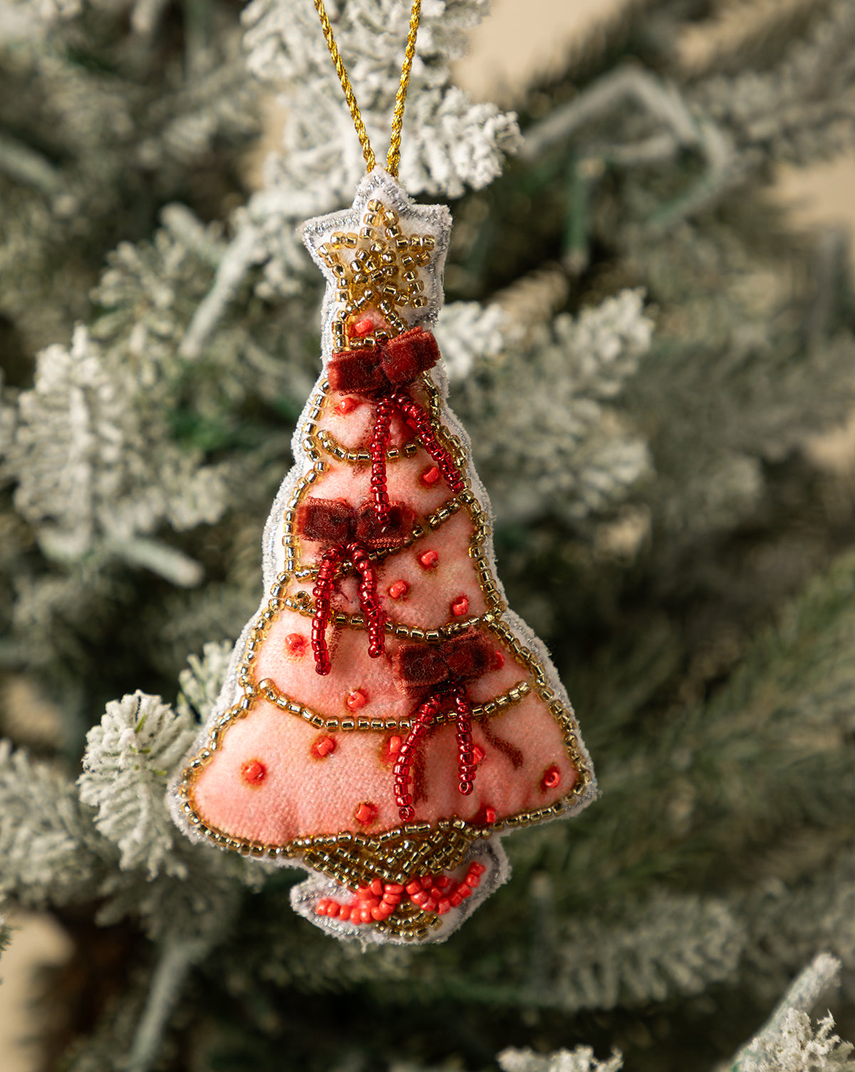 Sapins de Noël en perles faits à la main (lot de 4)