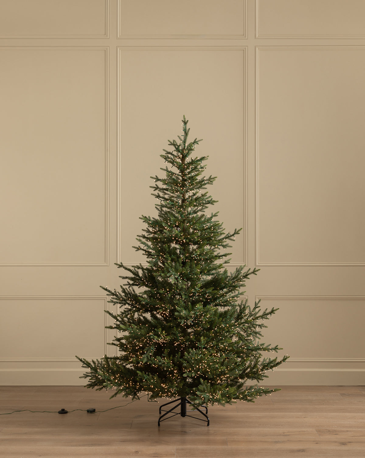 Épicéa de Norvège artificiel pré-éclairé de 7 pi