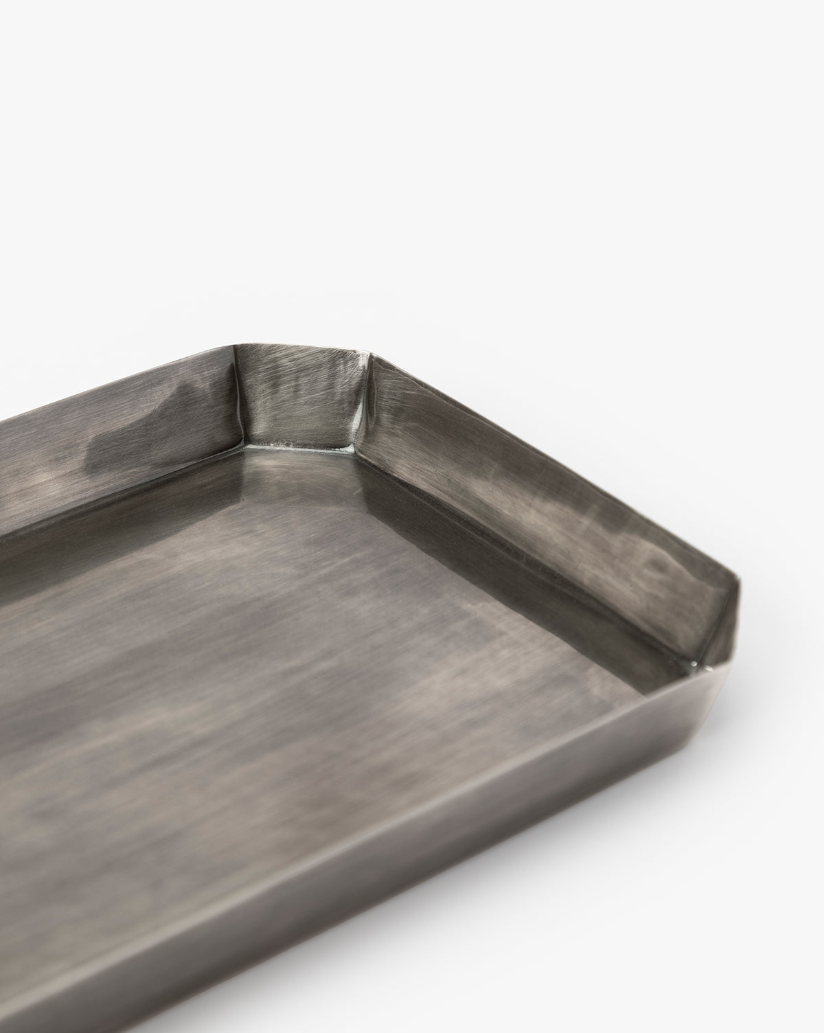 Plateau en métal Simone