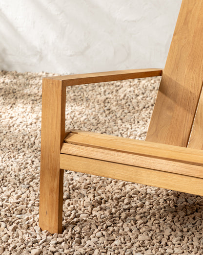 Chaise longue d'extérieur en teck Triby