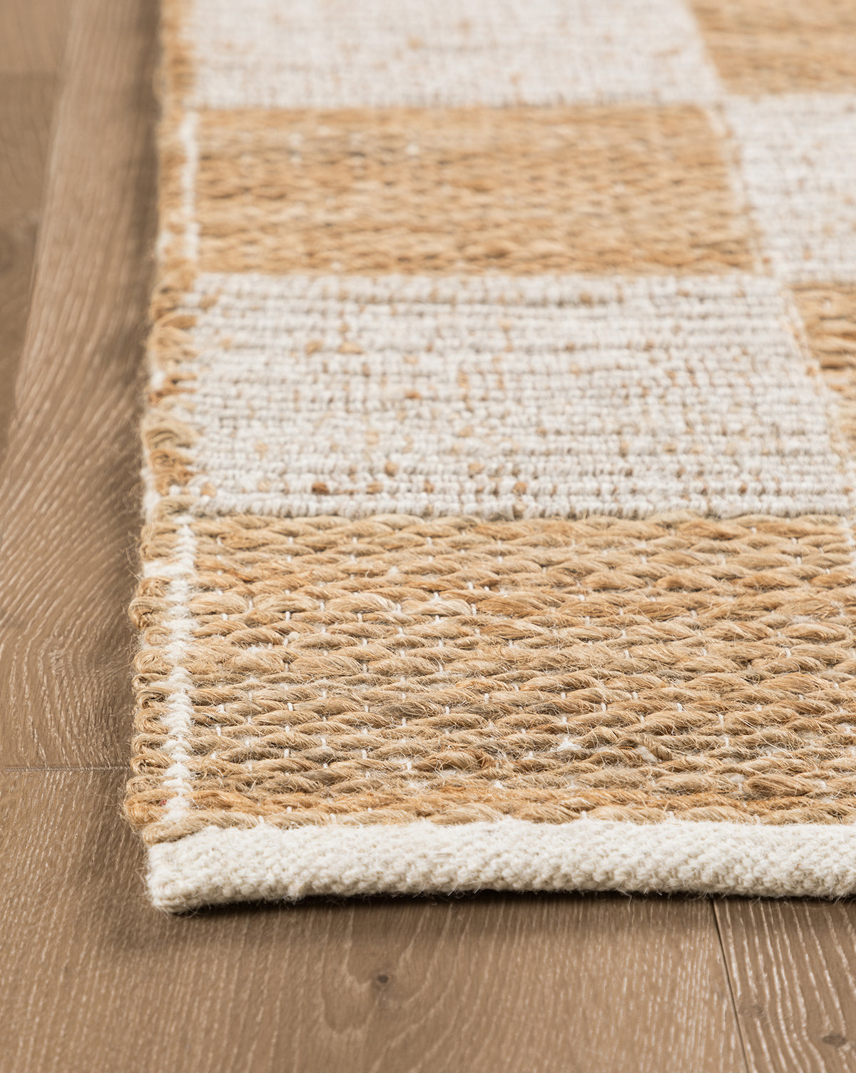 Tapis à carreaux tissé à la main en laine et jute