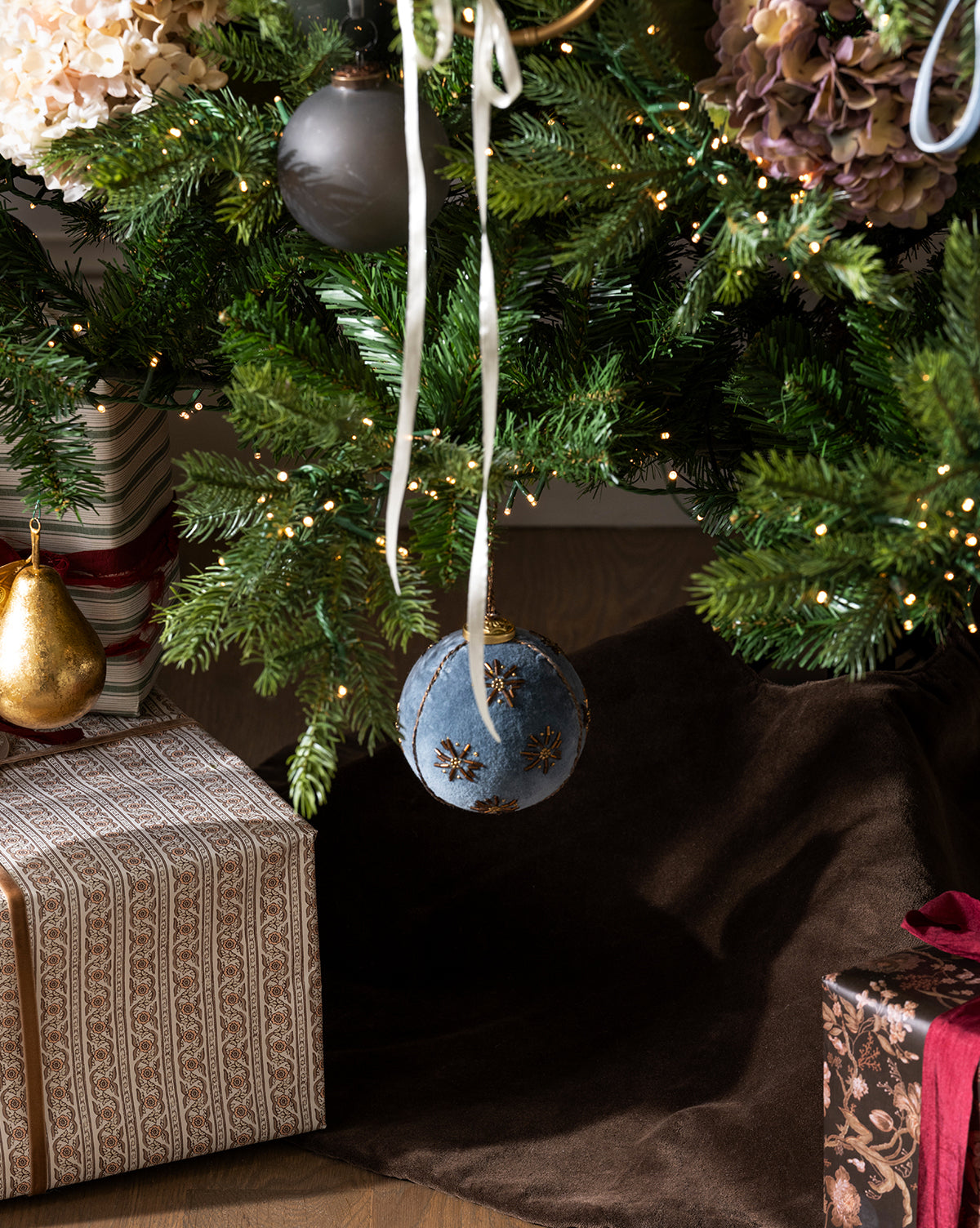 Jupe de sapin en velours marron