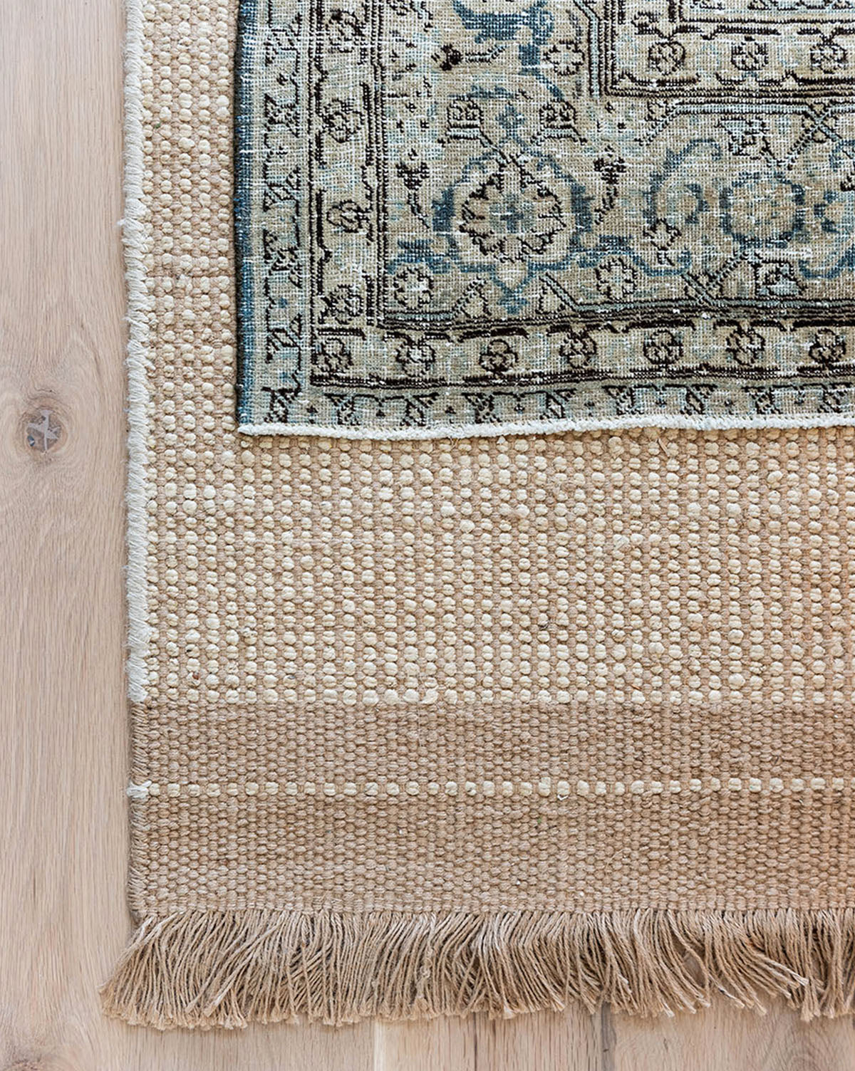 Tapis en jute tissé à la main naturel de Gérone