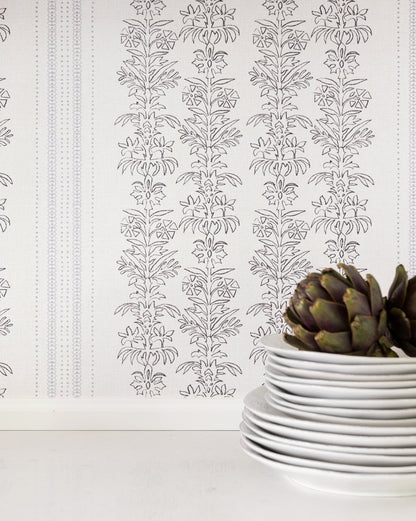 Papier peint à rayures demi-florales