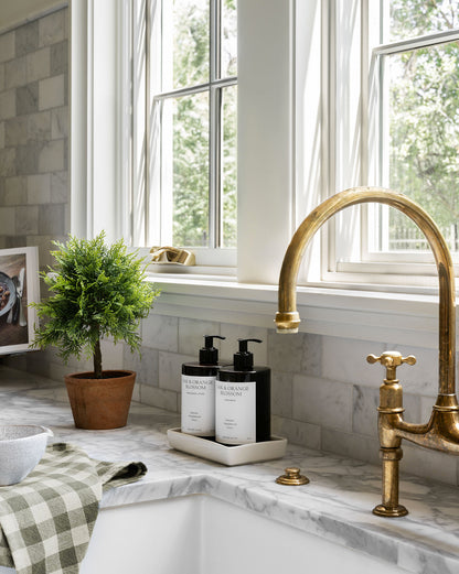 15,5 Faux topiaire en pot de cyprès